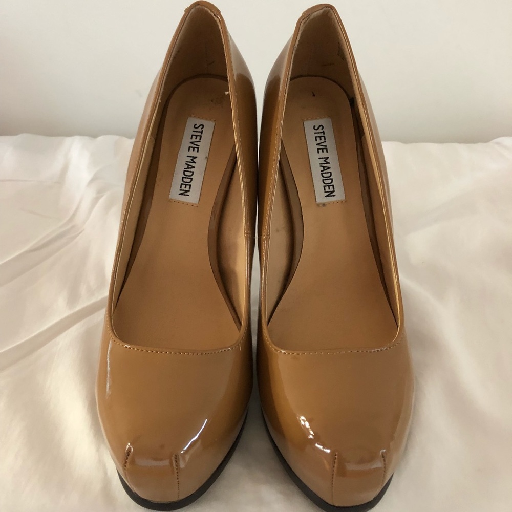Steve Madden pumps